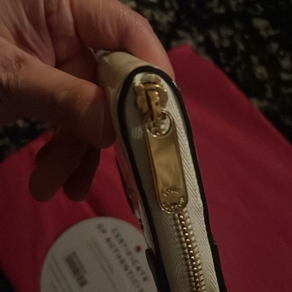 LOUIS VUITTON Patent Miroir Venice Zippy Card Wallet π€ - Picture 11 of 16